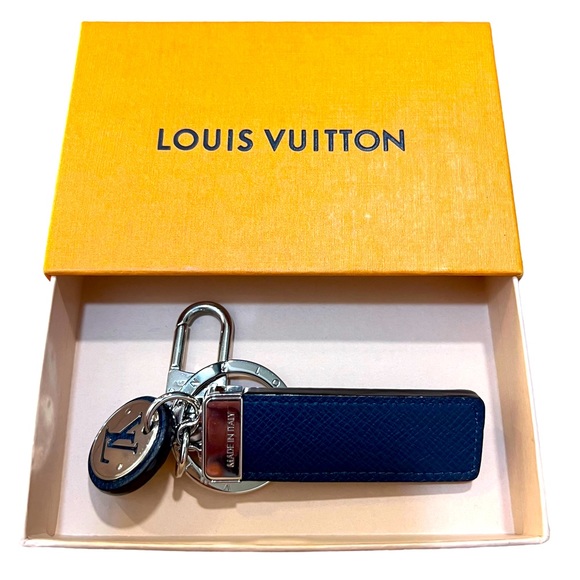 Louis Vuitton Accessories - ✅AUTHENTIC ⭐️LOUIS VUITTON ⭐️ “NEO” Key-holder/Bag Charm
